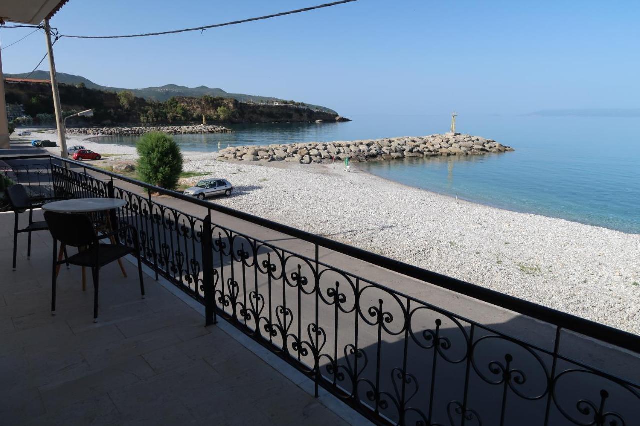 Akrogiali Beach Apartments Kültér fotó